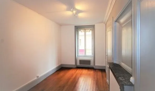 Appartement 1 pièce de 28m² à louer à Villefranche-sur-Saône, Villefranche-sur-Saône, COLIN IMMOBILIER
