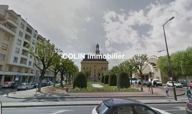 Mise en vente d'un local commercial à Villefranche-sur-Saône, Villefranche-sur-Saône, COLIN IMMOBILIER
